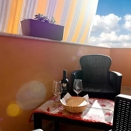 Kris87 A 5 Minuti Dal Porto Apartment *